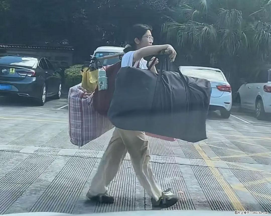 全网追的“扁担女孩”，找了一份暑假工，时薪12元 - 拉萨生活资讯 - 拉萨28生活网 lasa.28life.net